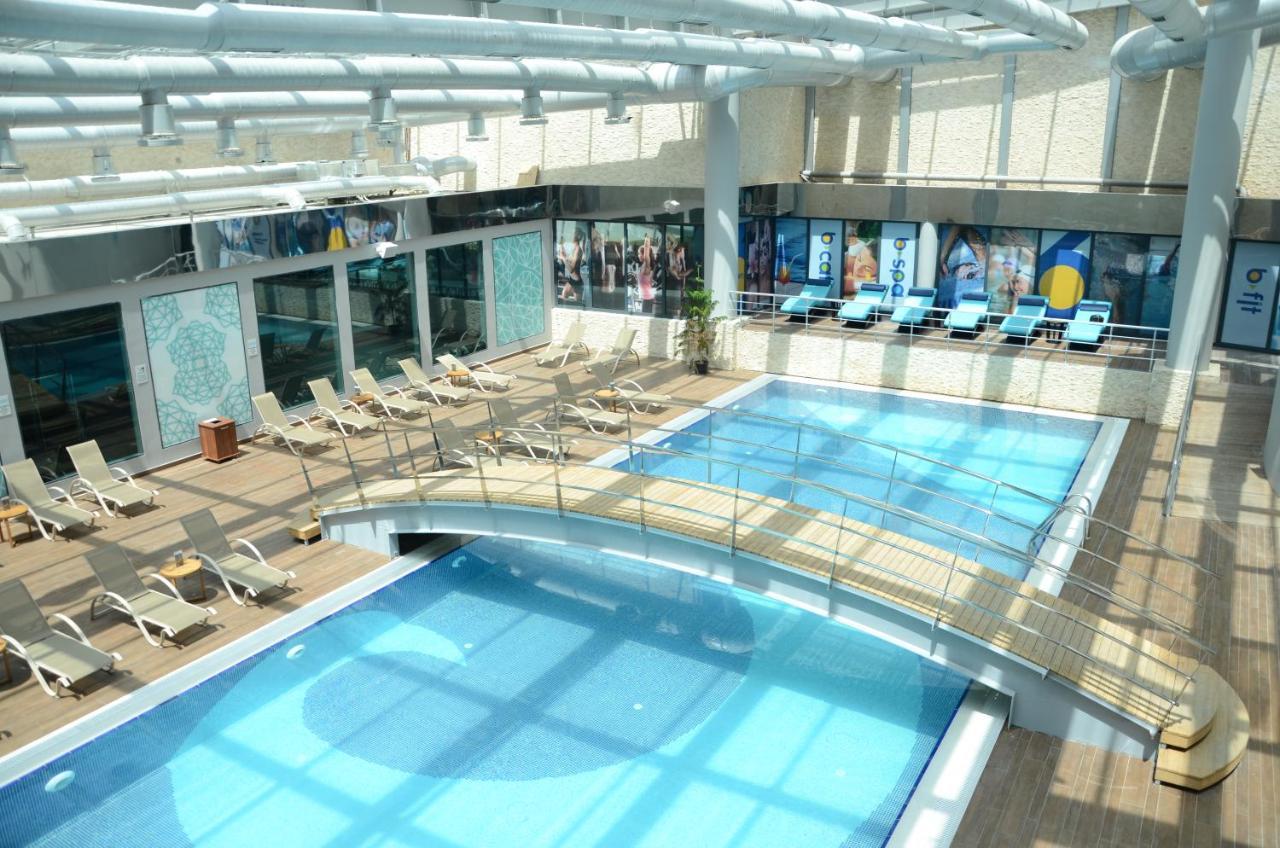 Mercure Istanbul West Hotel & Convention Center Exterior photo